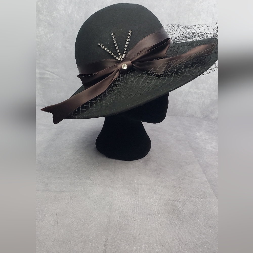 WPL (5923) Elegant black vintage 70's y2k Woman’s Hat 100%Wool Made in USA